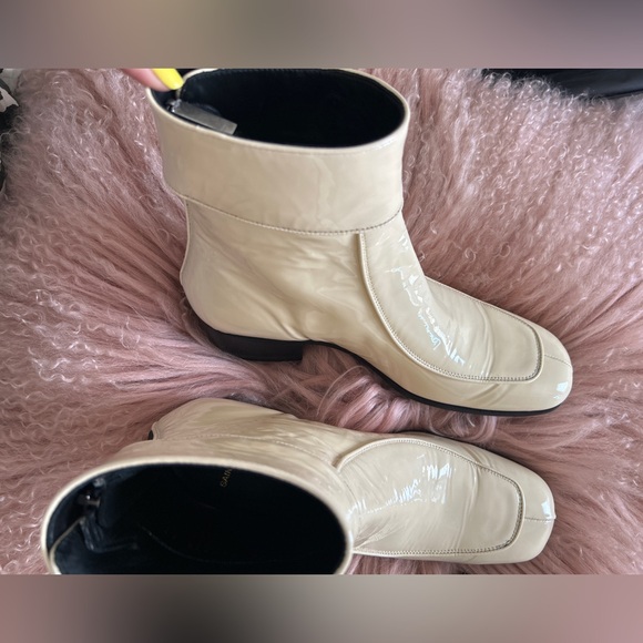 BNWT Saint Laurent cream patent leather ankle booties size 37/us 6.5-7 women’s - Picture 7 of 10